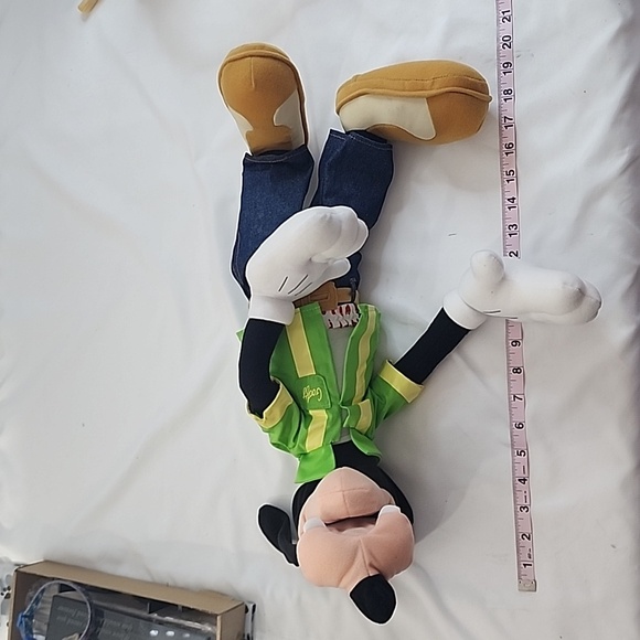 NWT Vintage 2001 Fisher Price Make Me Laugh Goofy Puppet Plush - Picture 11 of 16